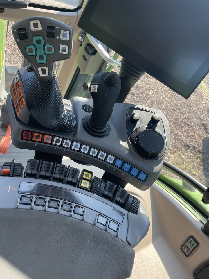 Fendt 728 Vario Gen7 Profi Setting2 - Traktor: das Bild 4 Fendt 728 Vario Gen7 Profi Setting2 - Traktor: das Bild 4
