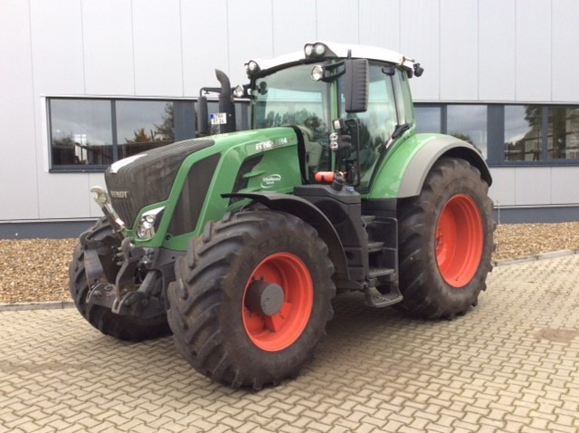 Fendt 824 Vario S4 Profi - Traktor: das Bild 1 Fendt 824 Vario S4 Profi - Traktor: das Bild 1