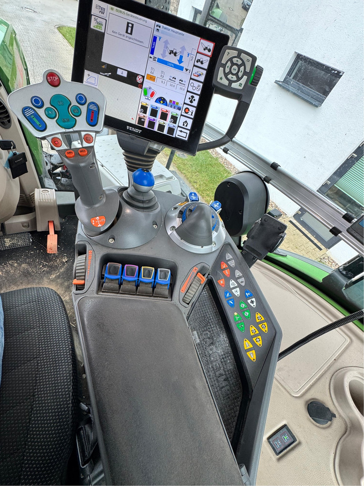 Fendt 933 Vario Gen6 Profi Plus - Traktor: das Bild 2 Fendt 933 Vario Gen6 Profi Plus - Traktor: das Bild 2