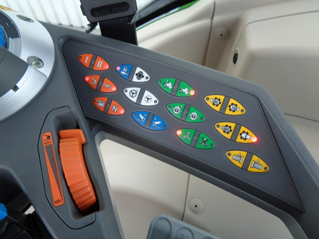 Fendt 936 Vario S4 ProfiPlus - Traktor: das Bild 4 Fendt 936 Vario S4 ProfiPlus - Traktor: das Bild 4