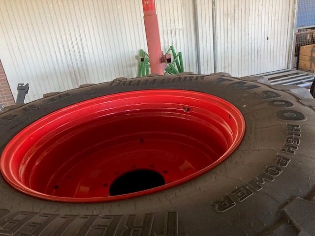 Fendt Trelleborg 650/75R38 600/65R - Reifen: das Bild 5 Fendt Trelleborg 650/75R38 600/65R - Reifen: das Bild 5