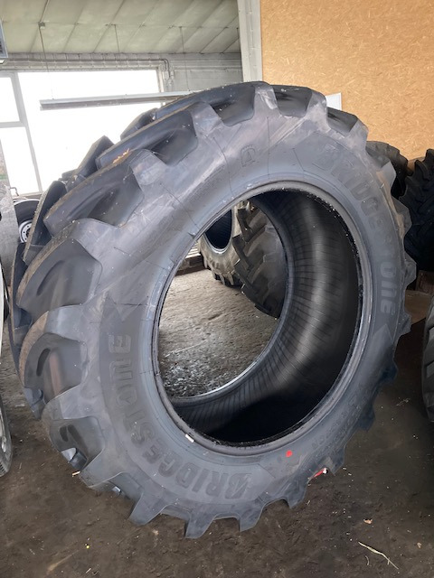 Grasdorf Bridgestone 600/65R38 - Felgen und Reifen: das Bild 1 Grasdorf Bridgestone 600/65R38 - Felgen und Reifen: das Bild 1