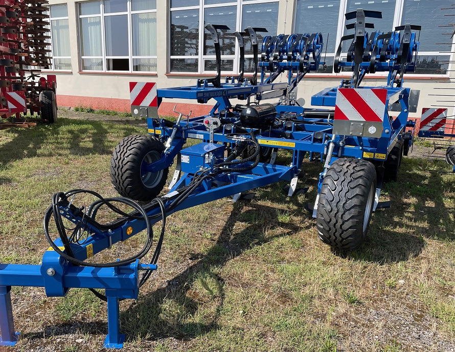 Köckerling Quadro 460 - Grubber: das Bild 1 Köckerling Quadro 460 - Grubber: das Bild 1