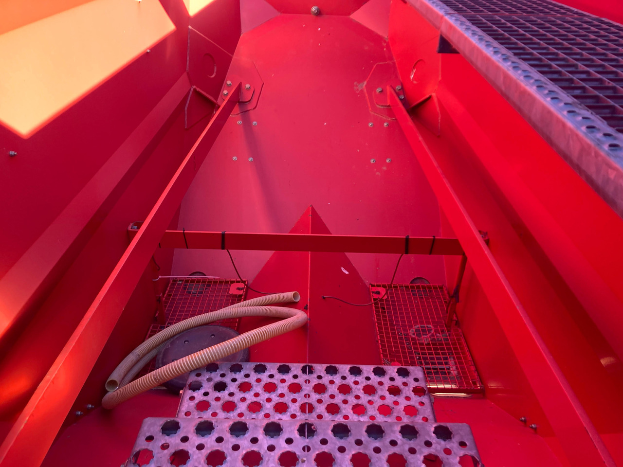 Kverneland DG 12000 - Sämaschine: das Bild 4 Kverneland DG 12000 - Sämaschine: das Bild 4