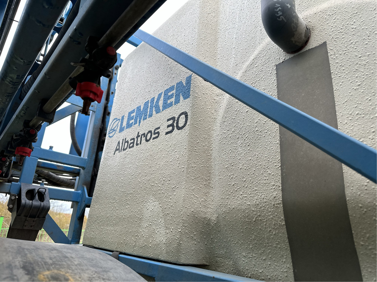 Lemken Anhängespritze 30/27 - Anbauspritze: das Bild 2 Lemken Anhängespritze 30/27 - Anbauspritze: das Bild 2