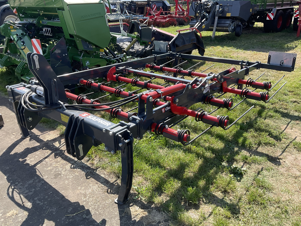 Saphir Strohstriegel Clear Star 300 - Egge: das Bild 1 Saphir Strohstriegel Clear Star 300 - Egge: das Bild 1