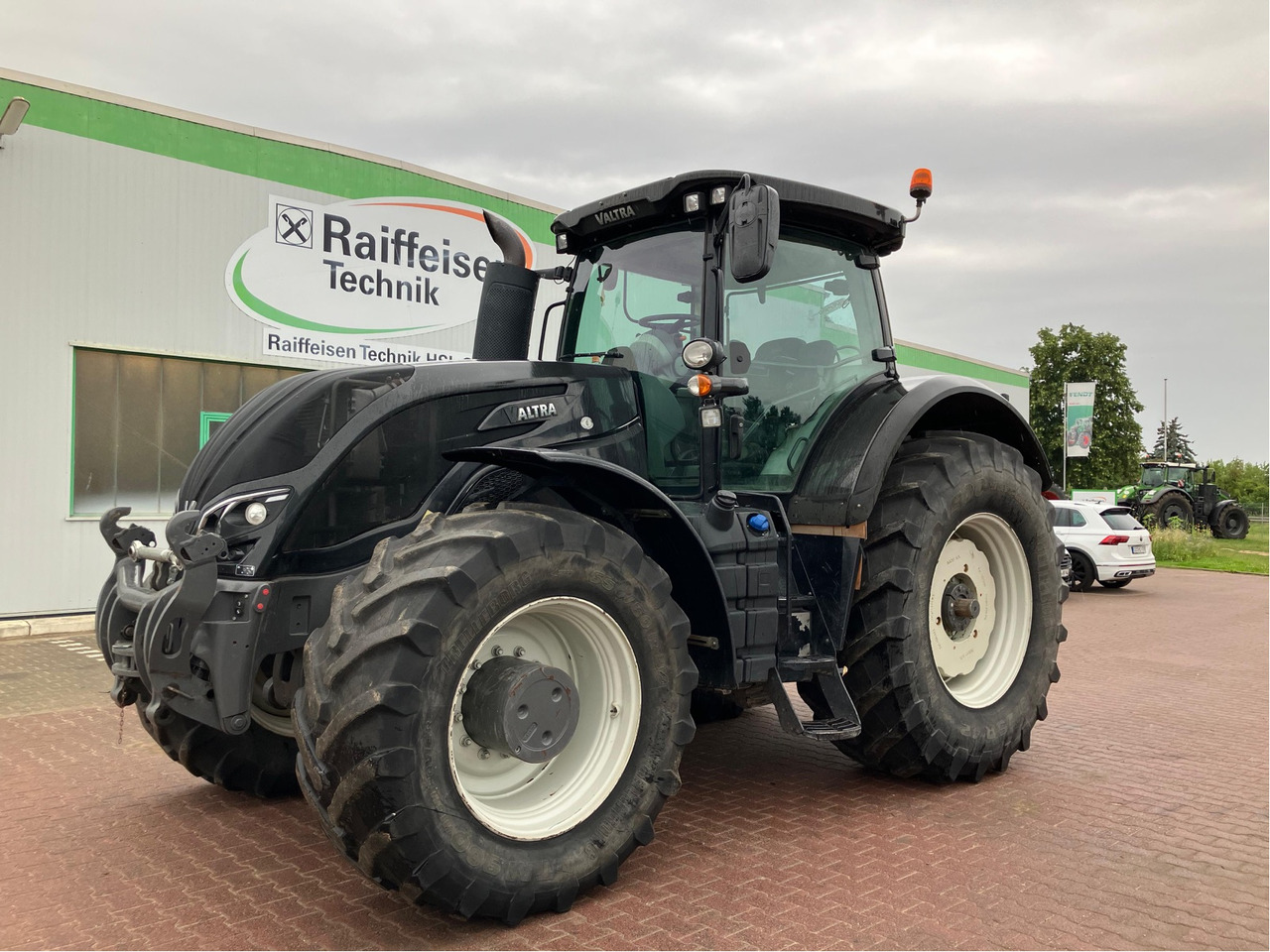 Valtra S 394 - Traktor: das Bild 5 Valtra S 394 - Traktor: das Bild 5