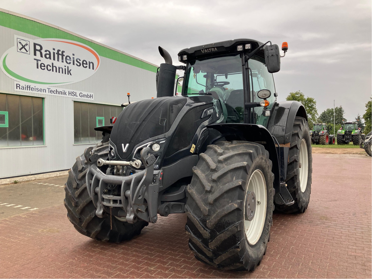 Valtra S 394 - Traktor: das Bild 1 Valtra S 394 - Traktor: das Bild 1