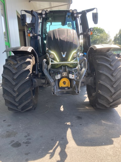 Traktor Valtra T 235 Versu: das Bild 9