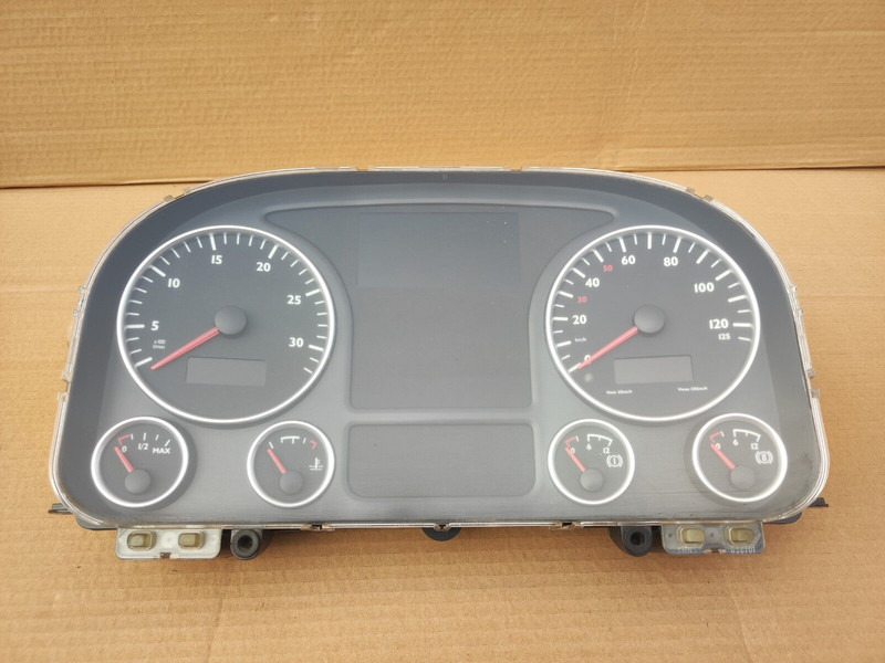 MAN CLUSTER - DISPLAY - Armaturenbrett für LKW: das Bild 1 MAN CLUSTER - DISPLAY - Armaturenbrett für LKW: das Bild 1