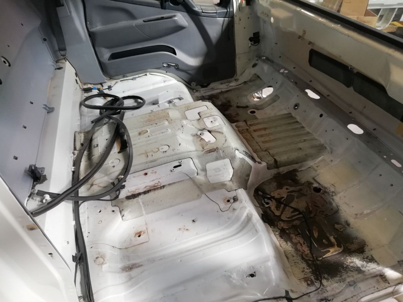 Fahrerhaus und Interieur für LKW Mitsubishi Fuso CANTER C TYPE MODEL LARGE: das Bild 11