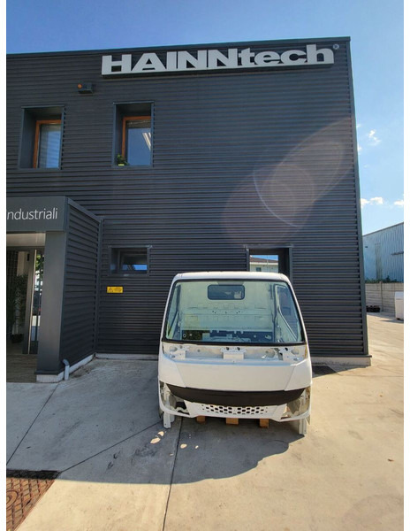 Mitsubishi Fuso RHD - S euro 6 - Fahrerhaus und Interieur für LKW: das Bild 2 Mitsubishi Fuso RHD - S euro 6 - Fahrerhaus und Interieur für LKW: das Bild 2