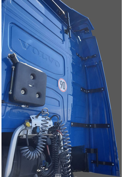 Volvo FH Euro 6 - Aeropack/ Spoiler für LKW: das Bild 3 Volvo FH Euro 6 - Aeropack/ Spoiler für LKW: das Bild 3