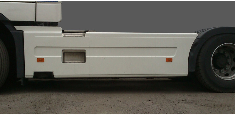 Volvo FH12 FH13 FH16 - Aeropack/ Spoiler für LKW: das Bild 1 Volvo FH12 FH13 FH16 - Aeropack/ Spoiler für LKW: das Bild 1