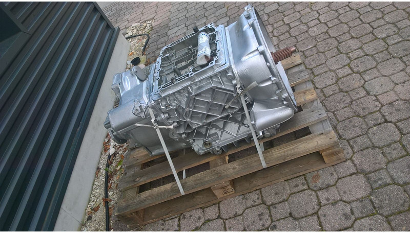Volvo ZF REBUILT WITH WARRANTY - Getriebe für LKW: das Bild 3 Volvo ZF REBUILT WITH WARRANTY - Getriebe für LKW: das Bild 3