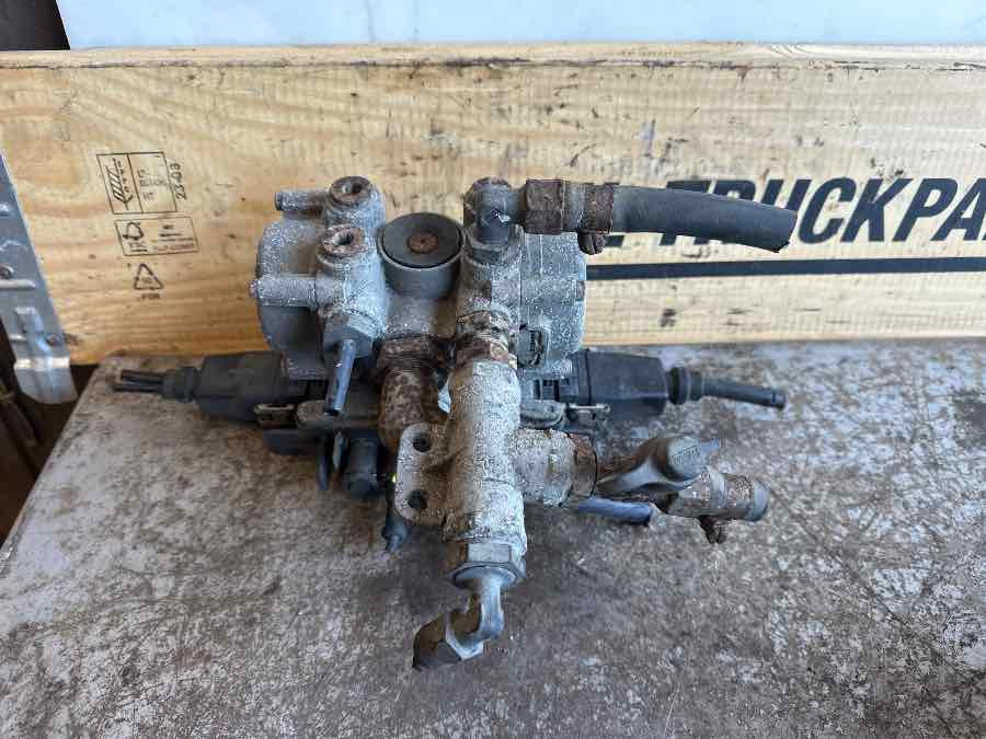 DAF VALVE 1519383 - Bremsventil für LKW: das Bild 2 DAF VALVE 1519383 - Bremsventil für LKW: das Bild 2