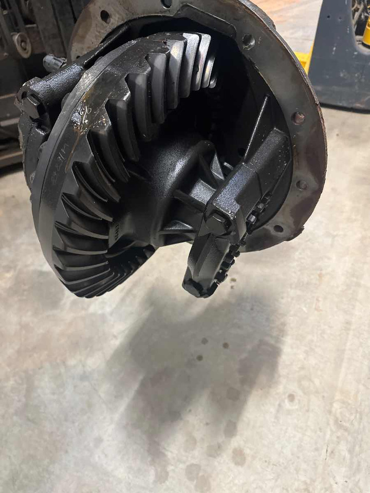 MAN DIFF HY-0925 - 3.700 // 81.35010-6168 - Differenzial Getriebe für LKW: das Bild 3 MAN DIFF HY-0925 - 3.700 // 81.35010-6168 - Differenzial Getriebe für LKW: das Bild 3