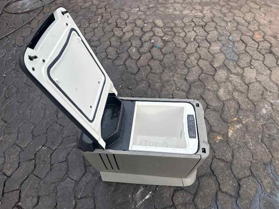 MAN FRIDGE 81.63910-6480 - Fahrerhaus und Interieur für LKW: das Bild 3 MAN FRIDGE 81.63910-6480 - Fahrerhaus und Interieur für LKW: das Bild 3