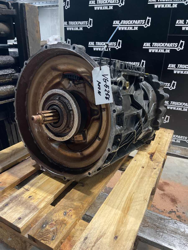 MAN GEARBOX 12TX2820 TO // 81.32004-6410 - Getriebe für LKW: das Bild 2 MAN GEARBOX 12TX2820 TO // 81.32004-6410 - Getriebe für LKW: das Bild 2