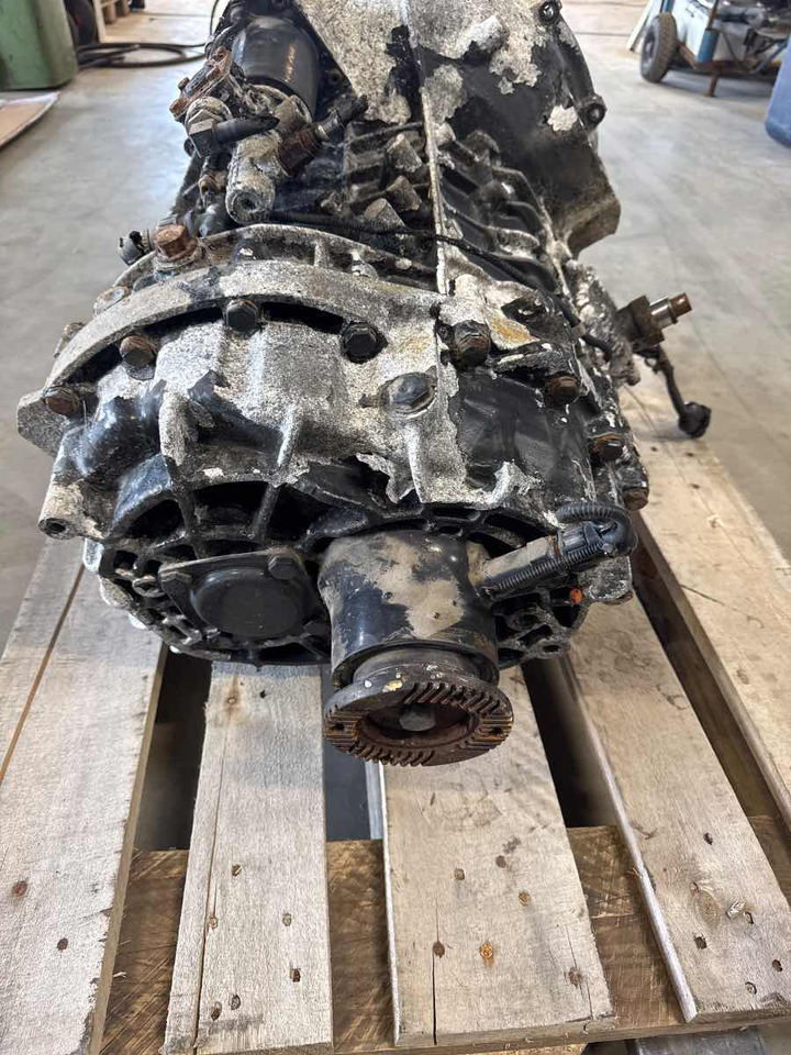 MAN GEARBOX 6S800 TO // 81.32004-6180 - Getriebe für LKW: das Bild 3 MAN GEARBOX 6S800 TO // 81.32004-6180 - Getriebe für LKW: das Bild 3