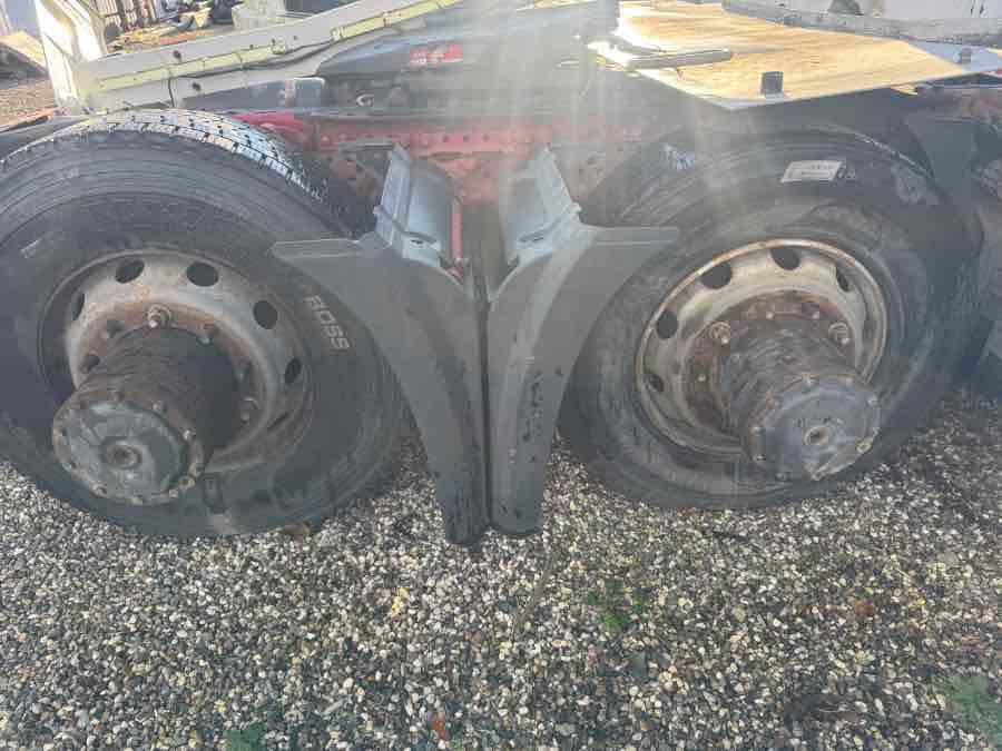 MERCEDES BACKEND DIFFS R300P-13,4 C22,5 // RT300P-13/C22,5 - Differenzial Getriebe für LKW: das Bild 1 MERCEDES BACKEND DIFFS R300P-13,4 C22,5 // RT300P-13/C22,5 - Differenzial Getriebe für LKW: das Bild 1