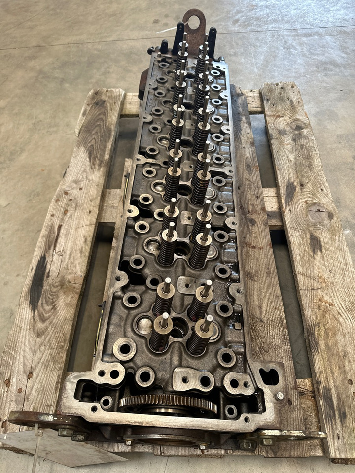 MERCEDES CYLINDERHEAD A4710104220 - Zylinderkopf für LKW: das Bild 1 MERCEDES CYLINDERHEAD A4710104220 - Zylinderkopf für LKW: das Bild 1