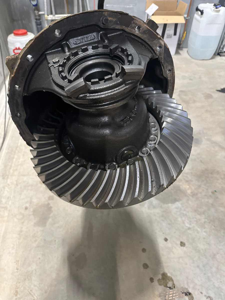 SETRA MERCEDES DIFF HO6 - 43:11 = 3.909 // 746218 - Differenzial Getriebe für LKW: das Bild 2 SETRA MERCEDES DIFF HO6 - 43:11 = 3.909 // 746218 - Differenzial Getriebe für LKW: das Bild 2