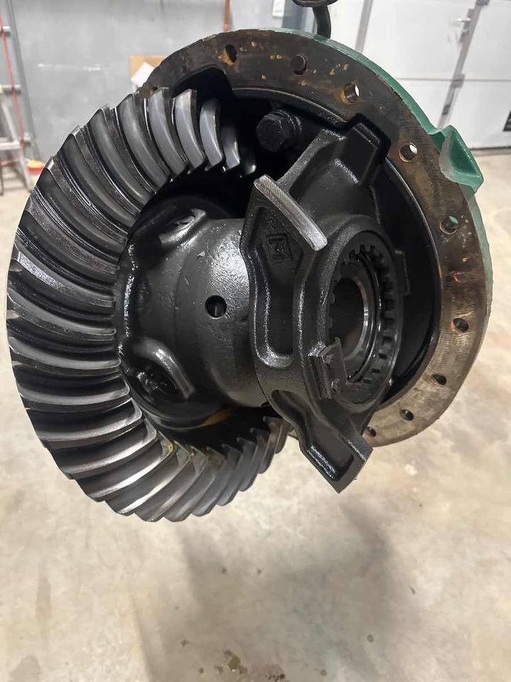 VOLVO DIFF RSS1360 - 2.85 // 22038829 - Differenzial Getriebe für LKW: das Bild 2 VOLVO DIFF RSS1360 - 2.85 // 22038829 - Differenzial Getriebe für LKW: das Bild 2