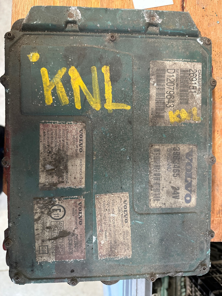 VOLVO ECU 3963465 D12A - Steuergerät für LKW: das Bild 1 VOLVO ECU 3963465 D12A - Steuergerät für LKW: das Bild 1