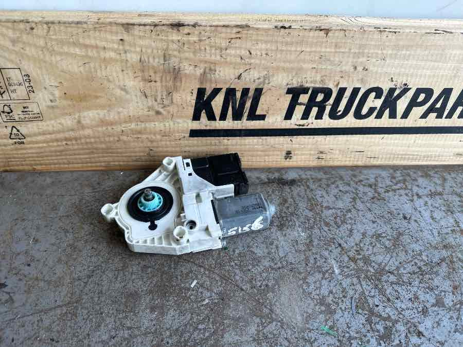 VOLVO ECU WINDO MEKANISME 84062947 - Elektrische Ausrüstung für LKW: das Bild 2 VOLVO ECU WINDO MEKANISME 84062947 - Elektrische Ausrüstung für LKW: das Bild 2