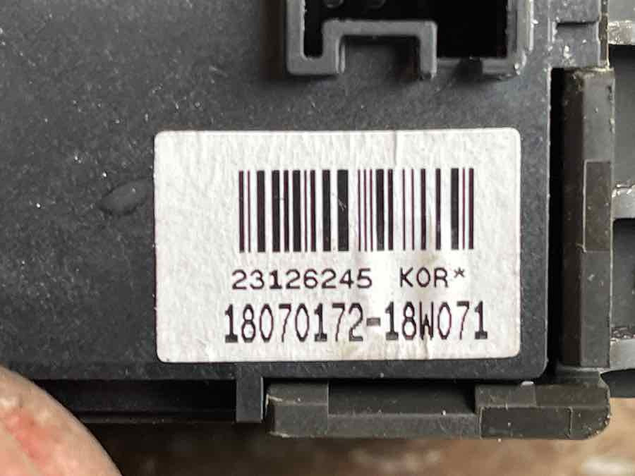 VOLVO HANDBRAKE SWITCH 23126245 - Elektrische Ausrüstung für LKW: das Bild 3 VOLVO HANDBRAKE SWITCH 23126245 - Elektrische Ausrüstung für LKW: das Bild 3