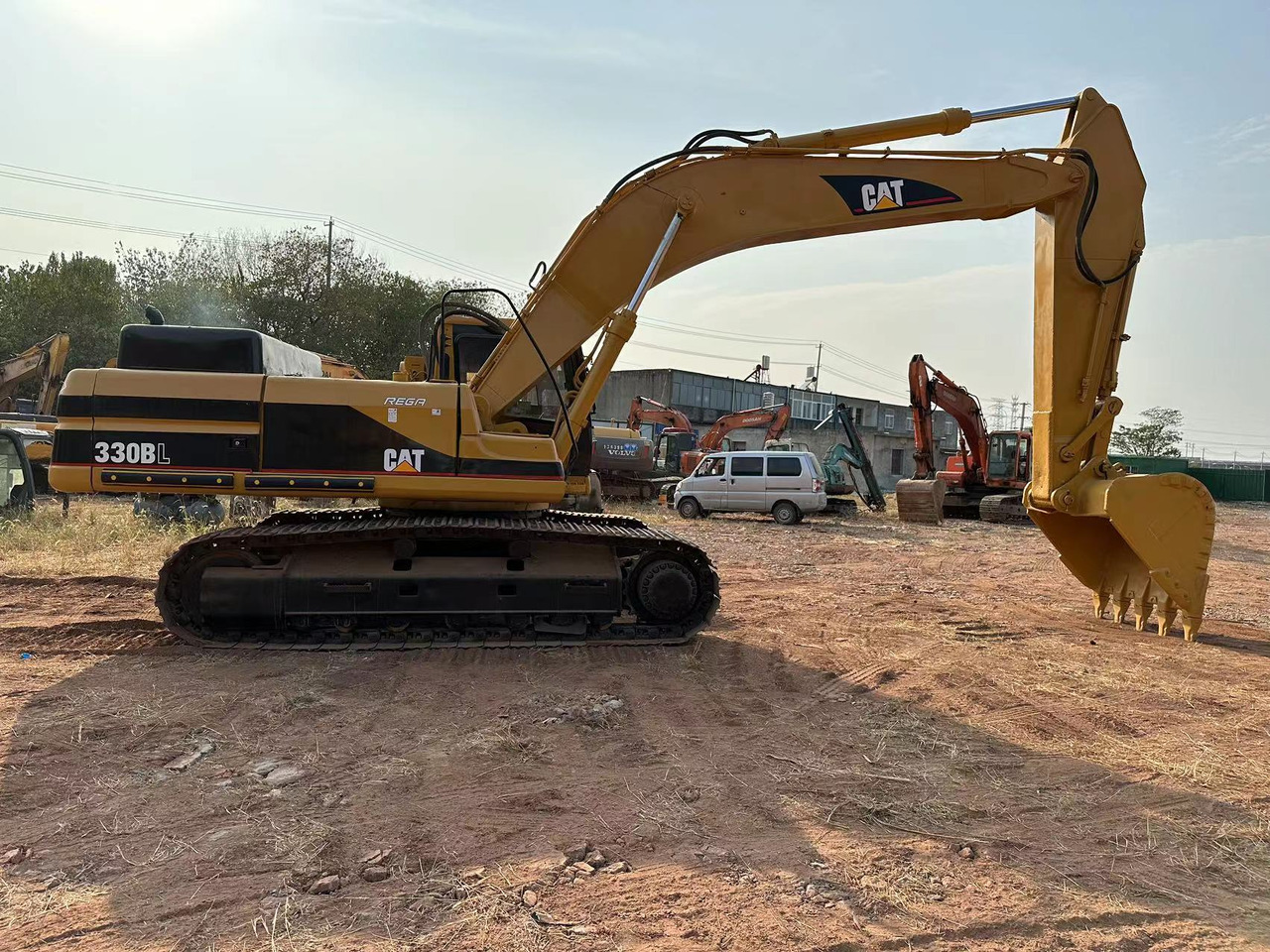 CAT 320B - Kettenbagger: das Bild 2 CAT 320B - Kettenbagger: das Bild 2