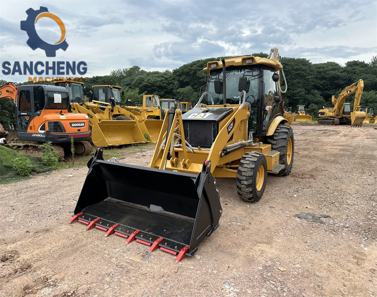 CAT 432F - Baggerlader: das Bild 2 CAT 432F - Baggerlader: das Bild 2