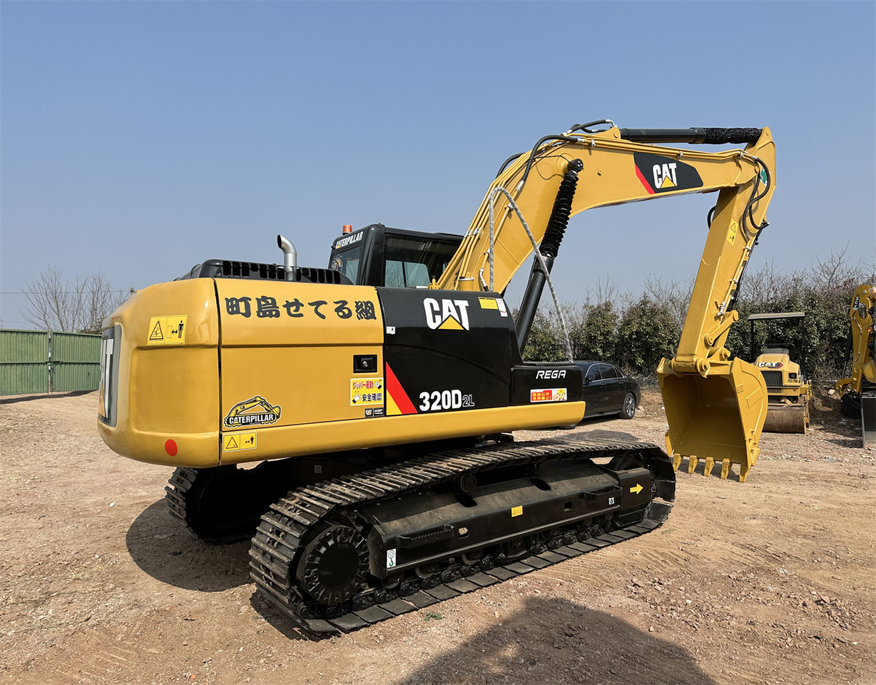 CATERPILLAR 320D2L - Kettenbagger: das Bild 1 CATERPILLAR 320D2L - Kettenbagger: das Bild 1