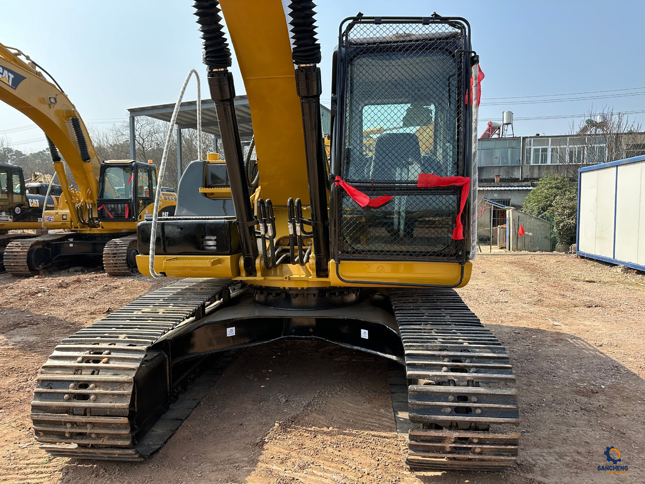 Kettenbagger CATERPILLAR 320D2L: das Bild 8