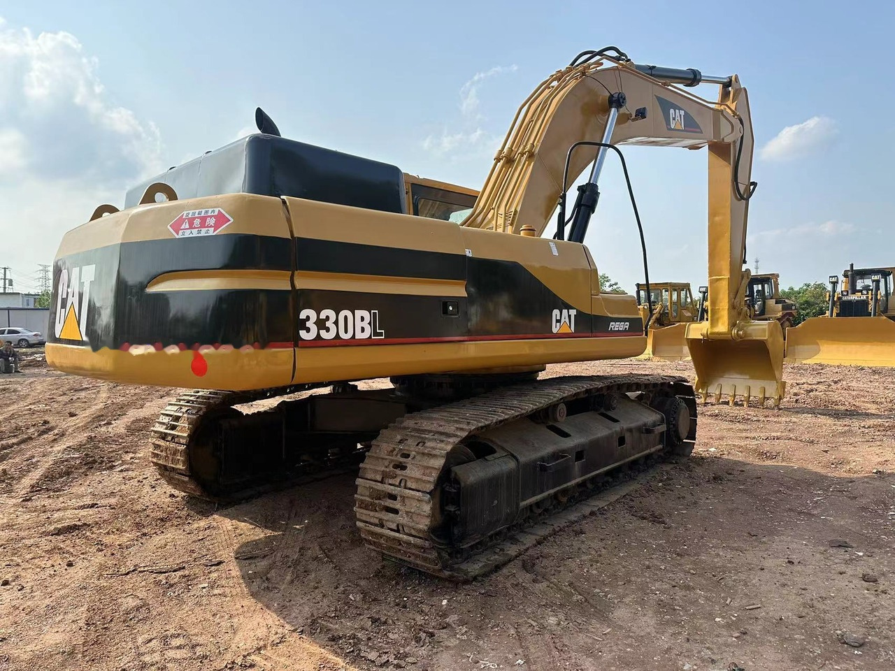 CATERPILLAR 330B - Kettenbagger: das Bild 1 CATERPILLAR 330B - Kettenbagger: das Bild 1