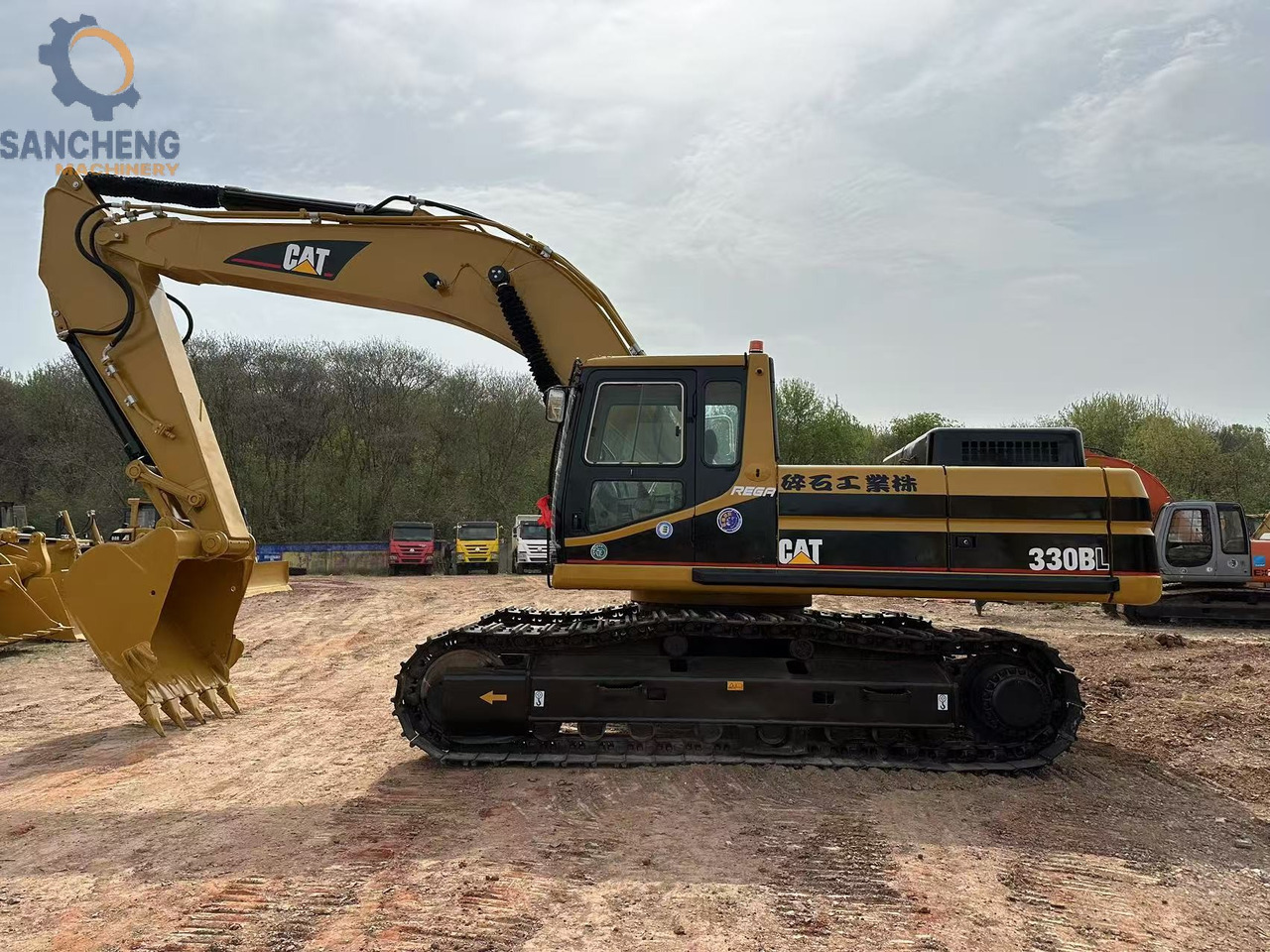 Kettenbagger CATERPILLAR 330BL: das Bild 9