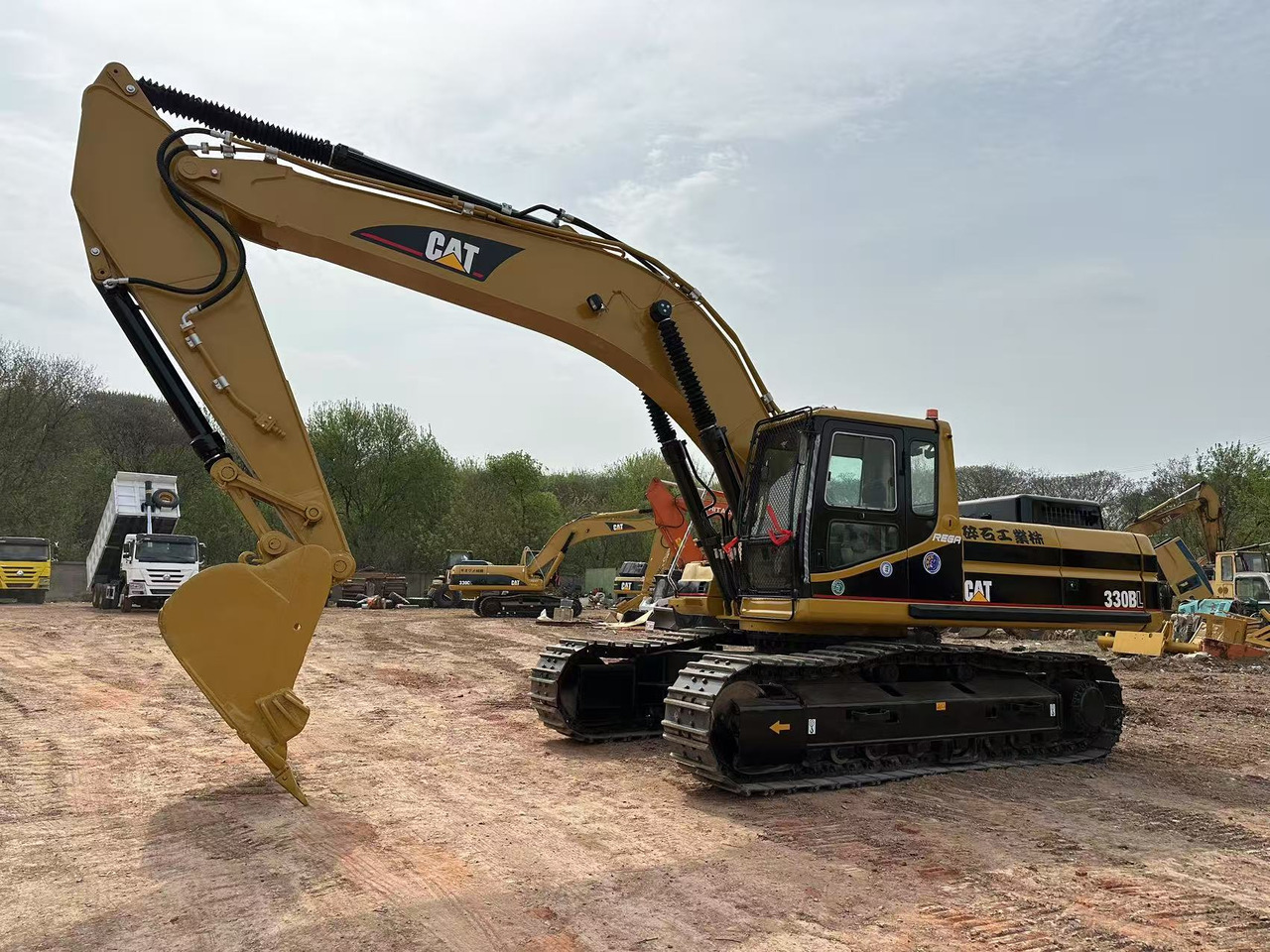 CATERPILLAR 330BL - Bagger: das Bild 4 CATERPILLAR 330BL - Bagger: das Bild 4