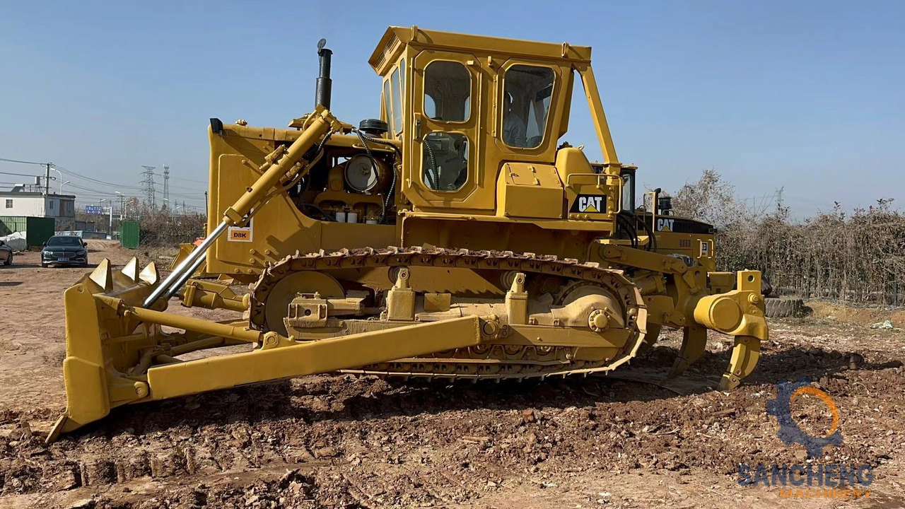 CATERPILLAR D8K - Bulldozer: das Bild 2 CATERPILLAR D8K - Bulldozer: das Bild 2