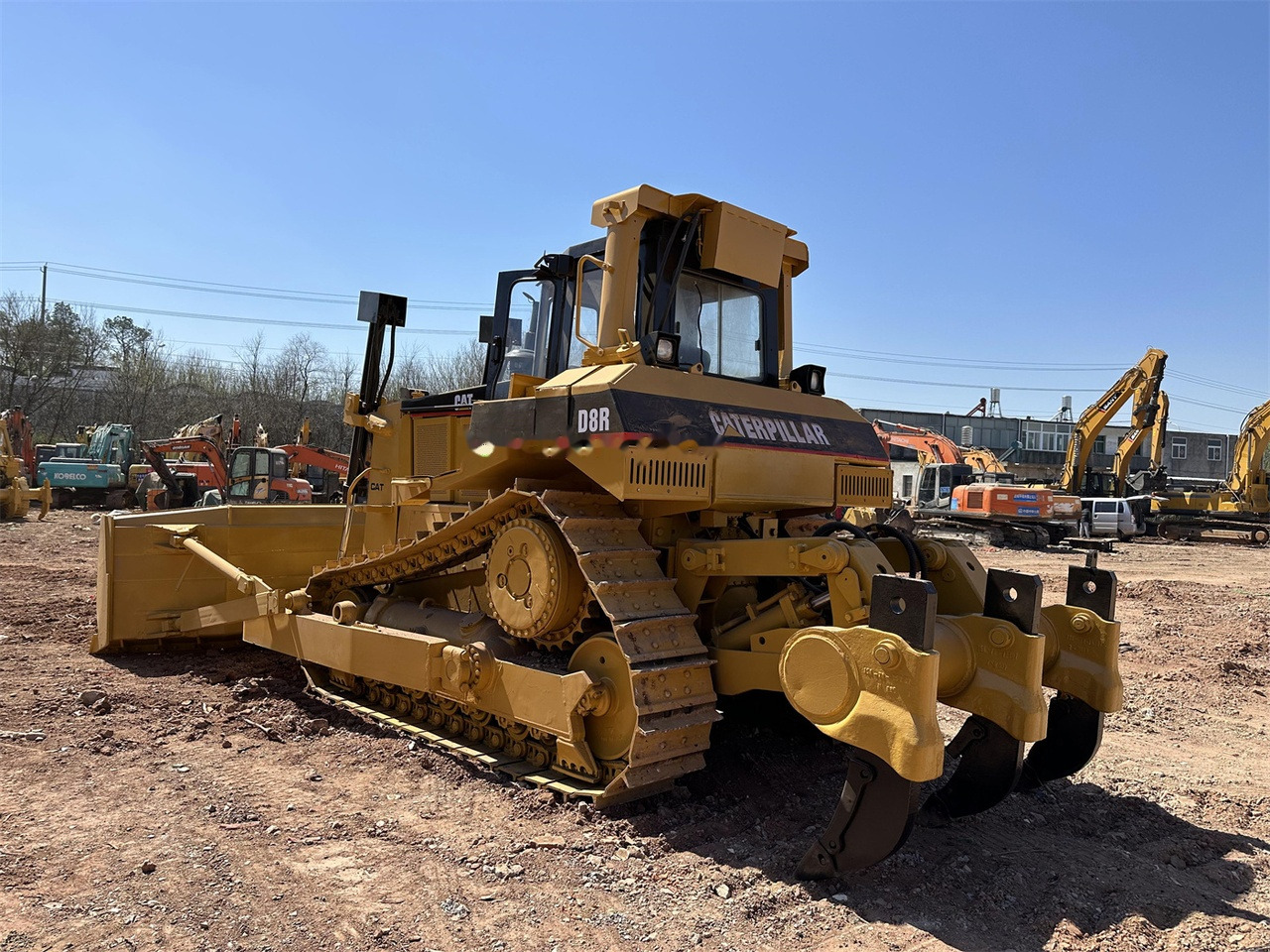 CATERPILLAR D8R - Bulldozer: das Bild 1 CATERPILLAR D8R - Bulldozer: das Bild 1