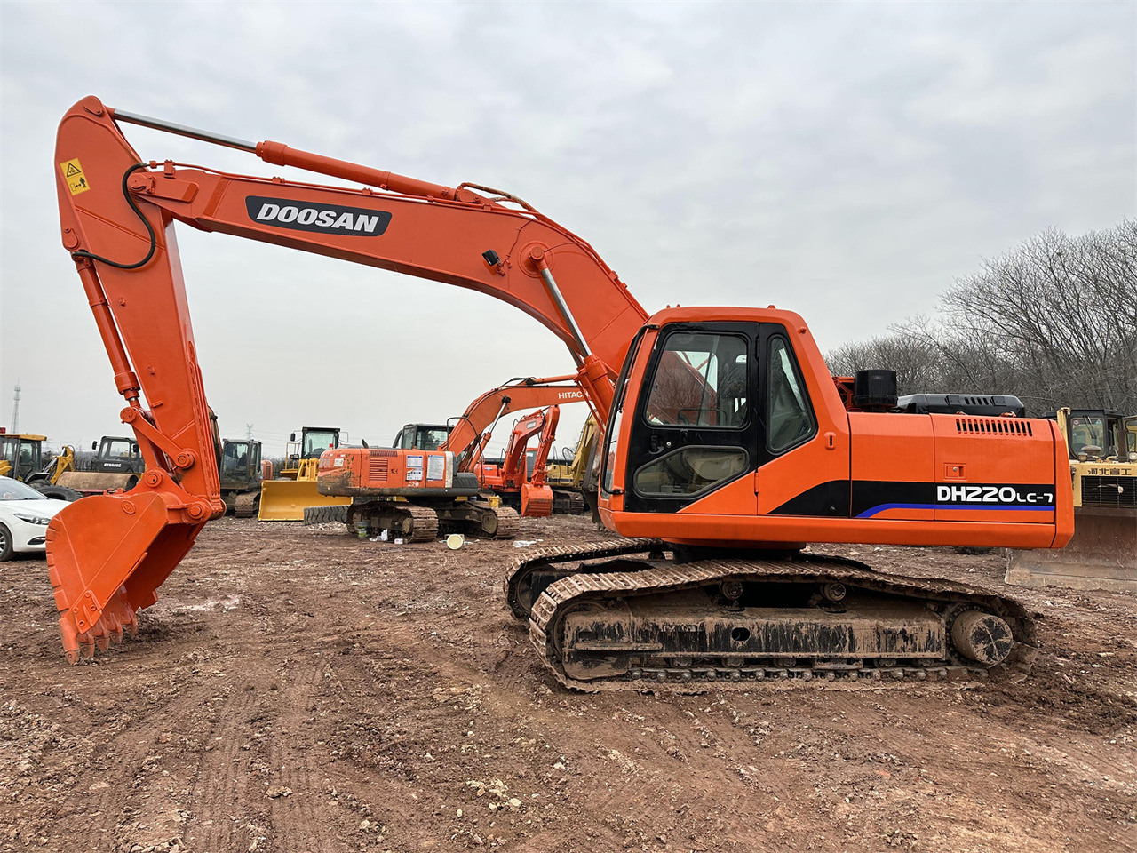 DOOSAN DH220 - Kettenbagger: das Bild 2 DOOSAN DH220 - Kettenbagger: das Bild 2