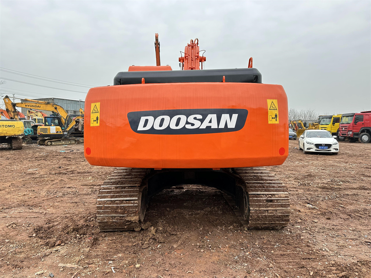 DOOSAN DH220 - Kettenbagger: das Bild 5 DOOSAN DH220 - Kettenbagger: das Bild 5