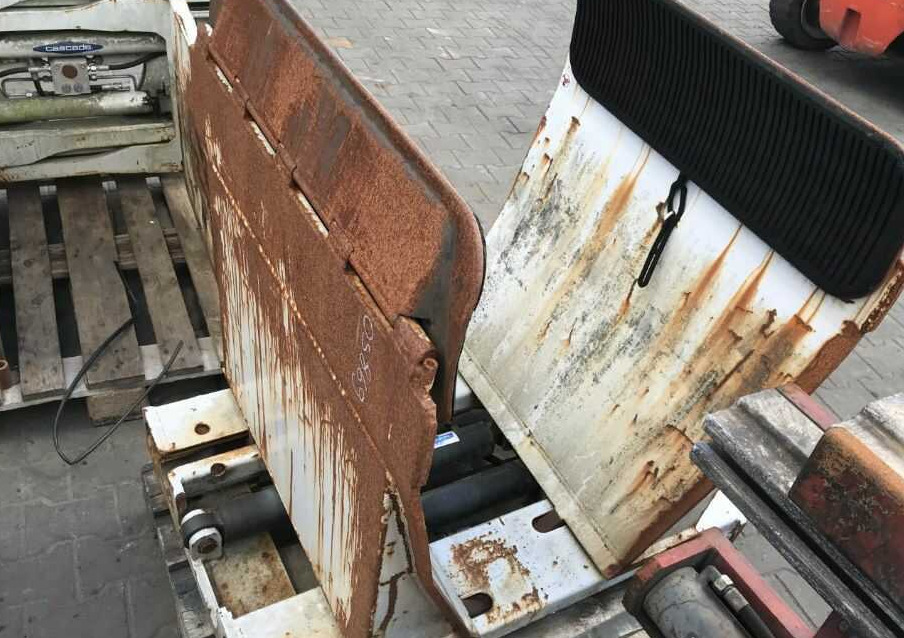 Cascade RS-2000-G - Klammergeräte für Gabelstapler: das Bild 4 Cascade RS-2000-G - Klammergeräte für Gabelstapler: das Bild 4