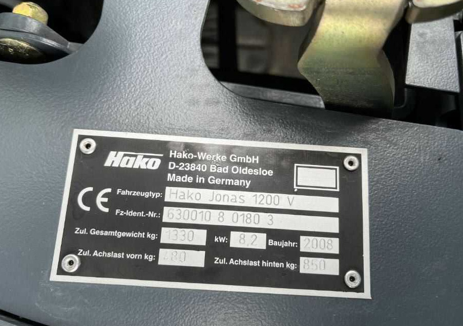 Hako Jonas 1200V - Kehrsaugmaschine: das Bild 4 Hako Jonas 1200V - Kehrsaugmaschine: das Bild 4