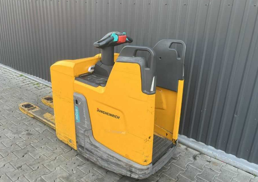 Jungheinrich ERE225 - Niederhubwagen: das Bild 3 Jungheinrich ERE225 - Niederhubwagen: das Bild 3
