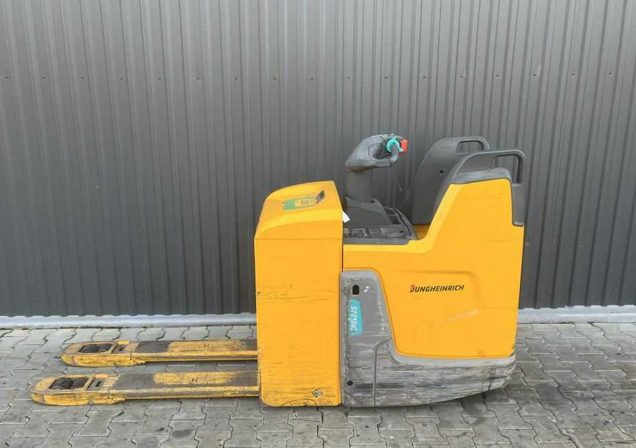 Jungheinrich ERE225 - Niederhubwagen: das Bild 2 Jungheinrich ERE225 - Niederhubwagen: das Bild 2