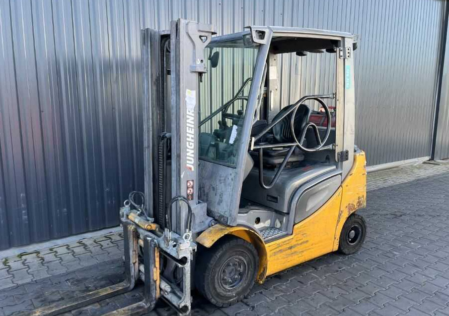 Jungheinrich TFG316s - Treibgasstapler: das Bild 1 Jungheinrich TFG316s - Treibgasstapler: das Bild 1