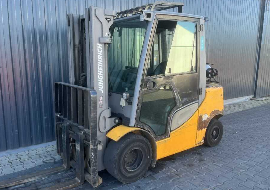 Jungheinrich TFG435s - Treibgasstapler: das Bild 1 Jungheinrich TFG435s - Treibgasstapler: das Bild 1