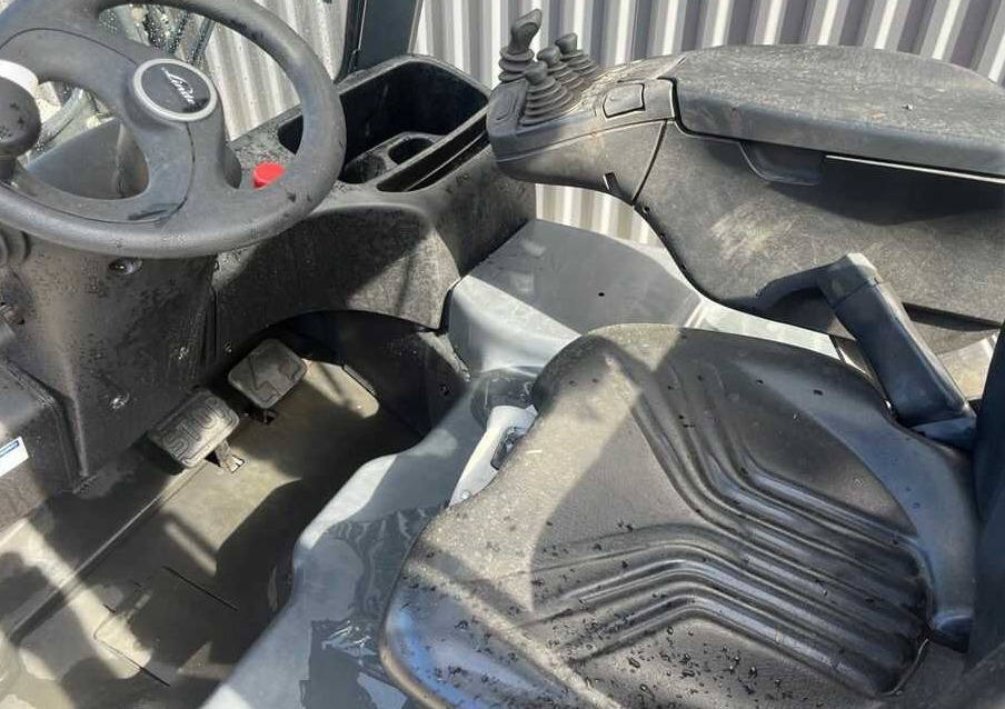 Linde E14-02 - Elektrostapler: das Bild 5 Linde E14-02 - Elektrostapler: das Bild 5