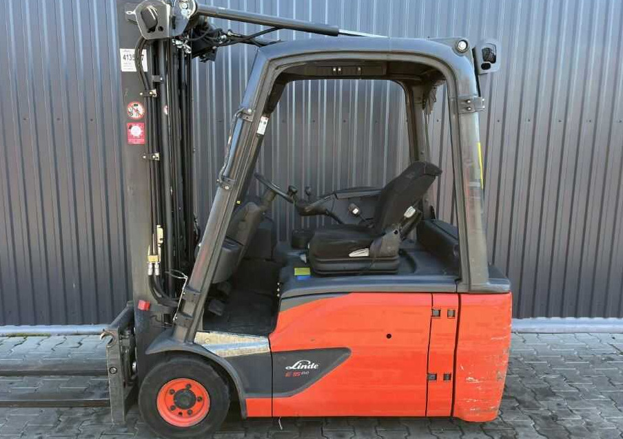 Linde E16L-02 - Elektrostapler: das Bild 2 Linde E16L-02 - Elektrostapler: das Bild 2